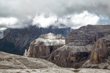 Sella Grubu dolomit, Trentino Alpleri 'ndeki Alp tepeleri, İtalya