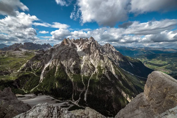 Val Fiscalina ve Sesto dolomite Panorama Trentino Alplerinde, İtalya