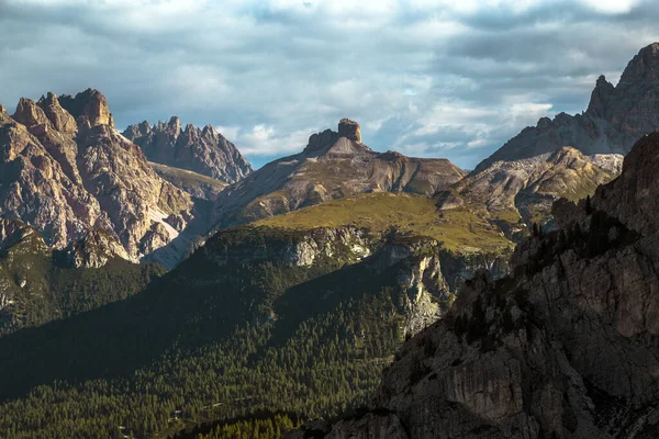 여름에 이탈리아 티노에 이탈리아의 이탈리아 Sudtirol Dolomite 파노라마 — 스톡 사진