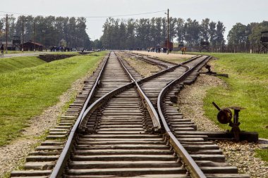 Hatıra treni rayları, Auschwitz Birkenau Toplama Kampı, Polonya