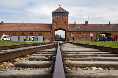 Demiryolu konsepti, Auschwitz Birkenau Toplama Kampı
