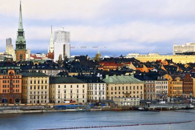 Stockholm Gamla Stan kanal görüntüsü gün doğumunda. Stockholm, İsveç