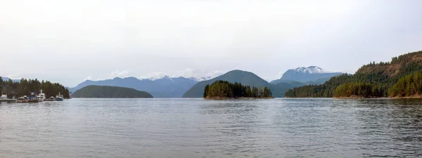 Piękny Widok Zachodniego Wybrzeża Wilderness Lodge Edmont British Columbia Sunshine — Zdjęcie stockowe