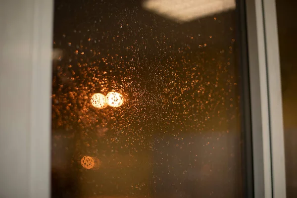 Kaca Basah Menjatuhkan Jendela Hujan Ringan Luar Jendela Malam Cahaya Stok Foto