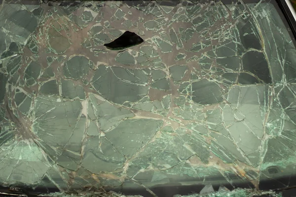 Gebroken Glas Detail Auto Voorruit Het Ongeluk Veel Kleine Stukjes — Stockfoto