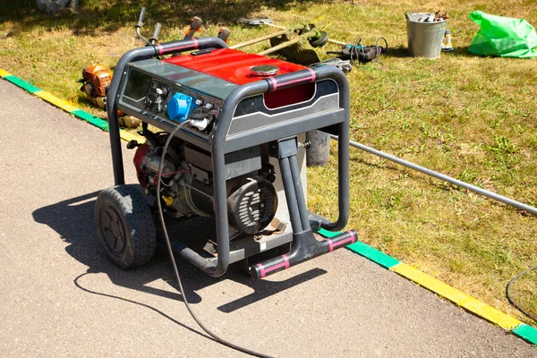 Generator Bensin Peralatan Untuk Memasok Arus Arti Dari Menghasilkan Listrik — Stok Foto