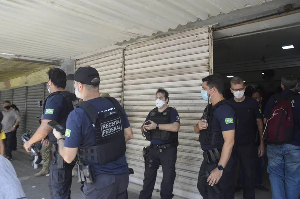 Brezilya Milli Gelir Daresi Federal Otoyol Polisi Natal Daki Dükkanlarda — Stok fotoğraf