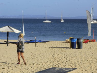 Portekiz, koronavirüs salgınının son safhasına giriyor. 1 Ekim 2021, Lizbon, Portekiz: 1 Ekim Cuma günü Lizbon şehrinde insan dolaşımı, Portekiz 'in salgının son safhasında çalışmaya başladığı gün,