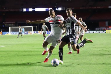 Brezilya Futbol Şampiyonası: Sao Paulo ve Santos. 7 Ekim 2021, Sao Paulo, Brezilya: Sao Paulo takımından Miranda, Sao Paulo ve Santos arasında oynanan futbol maçı, Brezilya Futbol Şampiyonası 'nın 24. turu için geçerlidir.