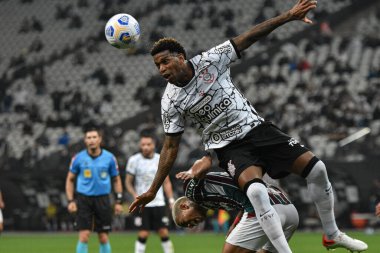 (Brezilya Futbol Şampiyonası: Korintliler ve Fluminense. 13 Ekim 2021, Sao Paulo, Brezilya: Neo Quimica Arena 'da düzenlenen Brezilya Futbol Şampiyonası' nın 26. turu için geçerli olan Korintliler ve Fluminense arasındaki futbol maçı