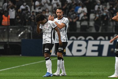 (Brezilya Futbol Şampiyonası: Korintliler ve Fluminense. 13 Ekim 2021, Sao Paulo, Brezilya: Neo Quimica Arena 'da düzenlenen Brezilya Futbol Şampiyonası' nın 26. turu için geçerli olan Korintliler ve Fluminense arasındaki futbol maçı