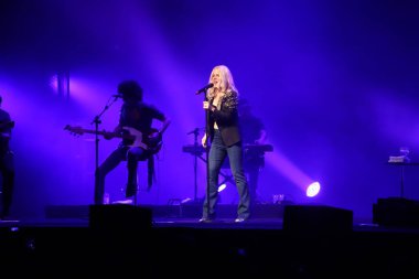 Brezilyalı Paula Toller Sao Paulo 'da bir gösteri yapıyor. 16 Ekim 2021, Sao Paulo, Brezilya: Brezilyalı ünlü şarkıcı Paula Toller, Sao Paulo 'daki Tom Brasil' de kendi vokalini yaptığı Kid Abelha rock grubunun büyük hitlerini seslendirdi. 