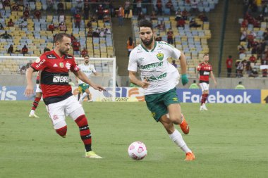 Brezilya Futbol Şampiyonası: Flamengo ve Cuiaba: Flamengo takımından Everton Ribeiro, Flamengo ile Cuiaba arasında oynanan futbol maçı sırasında, Brezilya Futbol Şampiyonası 'nın 27.