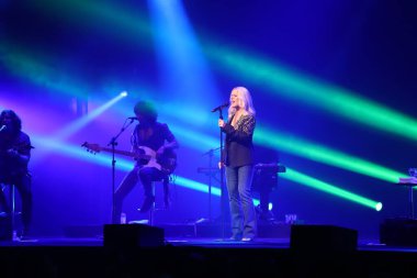 Brezilyalı Paula Toller Sao Paulo 'da bir gösteri yapıyor. 16 Ekim 2021, Sao Paulo, Brezilya: Brezilyalı ünlü şarkıcı Paula Toller, Sao Paulo 'daki Tom Brasil' de kendi vokalini yaptığı Kid Abelha rock grubunun büyük hitlerini seslendirdi. 