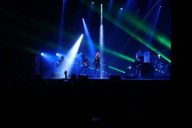 Brezilyalı Paula Toller Sao Paulo 'da bir gösteri yapıyor. 16 Ekim 2021, Sao Paulo, Brezilya: Brezilyalı ünlü şarkıcı Paula Toller, Sao Paulo 'daki Tom Brasil' de kendi vokalini yaptığı Kid Abelha rock grubunun büyük hitlerini seslendirdi. 