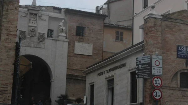 마리아 이탈리아어 Santa Casa Maria 이탈리아 로레토에 대성당이다 2021 이탈리아 — 스톡 사진