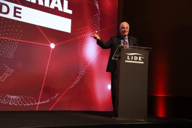 (Lide Business Forum Paneli Demokrasi, Seçim ve Siyasi Çevre 'yi tartışıyor. 21 Ekim 2021, Sao Paulo, Brezilya: MDB 'nin ulusal başkanı, Bruno Araujo, PSDB' nin ulusal başkanı, Luciano Bivar, ulusal başkan 