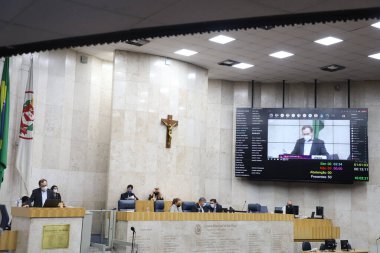 Sao Paulo Belediye Meclisi 'nde genel kurul. 26 Ekim 2021, Sao Paulo, Brezilya: Sao Paulo İl Meclisi 'nde 26 Ekim Salı günü yapılan belediye memurlarının hakları konulu 63. oturumda meclis üyeleri)