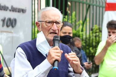 (Sao Paulo Odası önünde idari reforma karşı protesto. 28 Ekim 2021, Sao Paulo, Brezilya: Kamu Hizmetleri Günü 'nde protestocular Sao Paulo Belediye Binası önünde İdari Reform' a karşı harekete geçtiler.