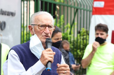 (Sao Paulo Odası önünde idari reforma karşı protesto. 28 Ekim 2021, Sao Paulo, Brezilya: Kamu Hizmetleri Günü 'nde protestocular Sao Paulo Belediye Binası önünde İdari Reform' a karşı harekete geçtiler.