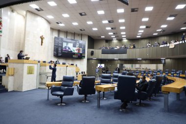 Sao Paulo Şehir Meclisi 'nde genel oylama. 28 Ekim 2021, Sao Paulo, Brezilya: 28 Perşembe günü Sao Paulo 'nun merkezinde, Sao Paulo Belediye Meclisi Başkanı Milton Leite' in başkanlığındaki oylama)