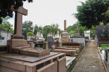 Ölüler Günü 'nde Consolacao Mezarlığı. 2 Kasım, Sao Paulo, Brezilya: Sao Paulo 'daki Consolacao Mezarlığı' nda 2 Kasım Salı günü, Ölü Bayram Günü 'nde ziyaretçi hareketi. 