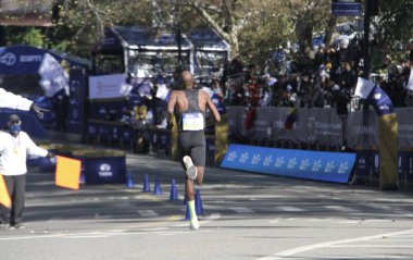 2021 New York City Maratonu 'nun 50. baskısı. 7 Kasım 2021, New York, ABD: 2021 NYC Maratonu 7 Kasım Pazar günü Central Park 'ta sona eren beş ilçede gerçekleşti.. 