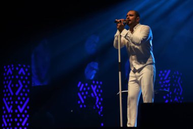 Sao Paulo 'daki etkinlik, Rio de Janeiro kentindeki turizmin devamı oldu. 8 Kasım 2021, Rio de Janeiro, Brezilya: Rio de Janeiro Devlet Sekreteri tarafından düzenlenen bir etkinlikte şarkıcı Diogo Nogueira sahne aldı. 