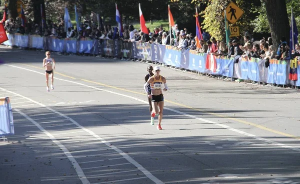 2021 마라톤 2021 마라톤 2021 Nyc Marathon 센트럴 파크의 자치구에서 — 스톡 사진