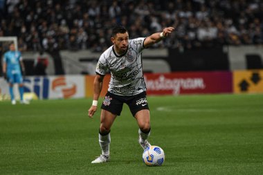 Brezilya Futbol Şampiyonası: Korintliler ve Cuiaba. 13 Kasım 2021 'de, Brezilya' nın Sao Paulo şehrinde Corinthians ile Cuiaba arasında oynanan futbol maçında Brezilya Futbol Şampiyonası 'nın 32. turu için geçerli olan Giuliano