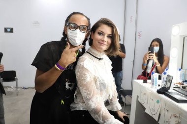 17 Kasım 2021, Sao Paulo, Brezilya: Torinno geçit töreni SS 22 koleksiyonunun sahne arkası SPFW 'nin ikinci günü (Sao Paulo Moda Haftası) N52,