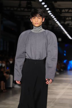 SPFW N52: Sankofa Geçidi: Meninos Rei projesi SS 22 koleksiyonu. 18 Kasım 2021, Sao Paulo, Brezilya: SPFW N52: Sankofa Geçidi: Meninos Rei projesi SS 22 koleksiyonu SPFW N52 'nin üçüncü gününde (Sao Paulo Moda Haftası)