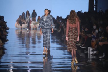 Lilly Sarti SS 22 Koleksiyonu 