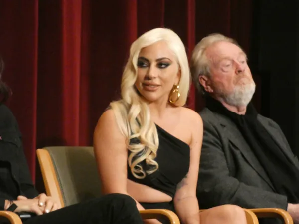 Lady Gaga Megdöbbenti Manhattant Gucci Ház Bemutatóján Nov 2021 Manhattan — Stock Fotó