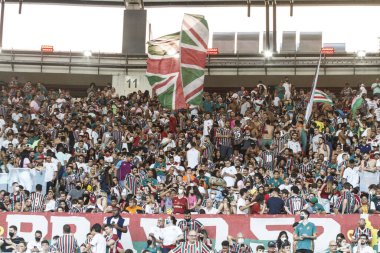 Fluminense ve America-MG. 21 Kasım 2021, Rio de Janeiro, Brezilya: Fluminense takımının taraftarları, Fluminense ve Amerika-MG arasında oynanan futbol maçı sırasında, Brezilya Futbol Şampiyonası 'nın 34.