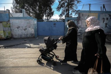 (Birleşmiş Milletler Mülteci Yardım Teşkilatı Gazze 'de kapatıldı. 29 Kasım 2021, Gazze, Filistin: Gazze Şeridi 'nin güneyinde yer alan Birleşmiş Milletler Filistin Mültecileri Yardım ve Çalışma Ajansı (UNRWA) tesisleri 