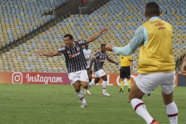 Fluminense ve America-MG. 21 Kasım 2021, Rio de Janeiro, Brezilya: Fluminense takımının taraftarları, Fluminense ve Amerika-MG arasında oynanan futbol maçı sırasında, Brezilya Futbol Şampiyonası 'nın 34.