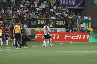 Brezilya Futbol Şampiyonası: Gremio ve Flamengo. 23 Kasım 2021, Porto Alegre, Brezilya: Rene, Flamengo 'dan, Porto Alegre' deki Arena do Gremio 'da düzenlenen Brezilya Futbol Şampiyonası' nın 2. turunun rötarlı maçı sırasında takım