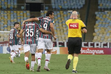 Fluminense ve America-MG. 21 Kasım 2021, Rio de Janeiro, Brezilya: Fluminense takımının taraftarları, Fluminense ve Amerika-MG arasında oynanan futbol maçı sırasında, Brezilya Futbol Şampiyonası 'nın 34.