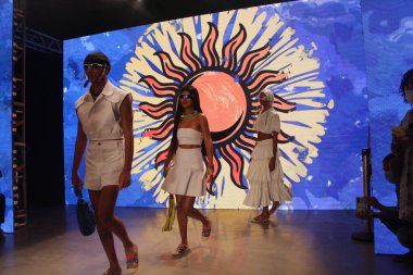 SPFW N52: Apartamento 03 SS 22 Koleksiyonu Geçidi. 20 Kasım 2021, Sao Paulo, Brezilya: Apartamento 03 SS 22 Koleksiyonu, SPFW (Sao Paulo Moda Haftası) N52, Sao Paulo Kültür Merkezi, 20 Cumartesi günü).