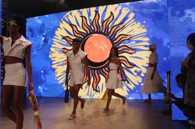 SPFW N52: Apartamento 03 SS 22 Koleksiyonu Geçidi. 20 Kasım 2021, Sao Paulo, Brezilya: Apartamento 03 SS 22 Koleksiyonu, SPFW (Sao Paulo Moda Haftası) N52, Sao Paulo Kültür Merkezi, 20 Cumartesi günü).