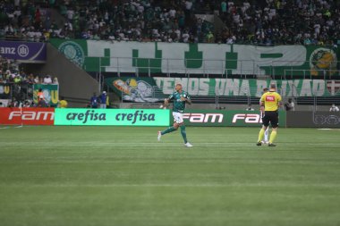 Brezilya Futbol Şampiyonası: Gremio ve Flamengo. 23 Kasım 2021, Porto Alegre, Brezilya: Rene, Flamengo 'dan, Porto Alegre' deki Arena do Gremio 'da düzenlenen Brezilya Futbol Şampiyonası' nın 2. turunun rötarlı maçı sırasında takım