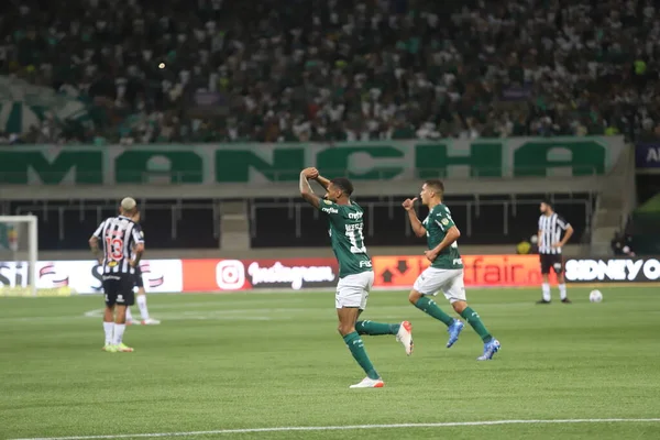 Brezilya Futbol Şampiyonası: Gremio ve Flamengo. 23 Kasım 2021, Porto Alegre, Brezilya: Rene, Flamengo 'dan, Porto Alegre' deki Arena do Gremio 'da düzenlenen Brezilya Futbol Şampiyonası' nın 2. turunun rötarlı maçı sırasında takım