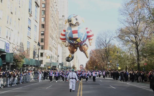 第95回メイシーズ感謝祭パレード2021 2021年11月25日ニューヨーク 第95回メイシーズ サンクスギビング パレード2021が開催されました — ストック写真