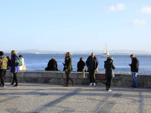Movimento Intenso Pessoas Pontos Turísticos Cidade Lisboa Novembro 2021 Lisboa — Fotografia de Stock