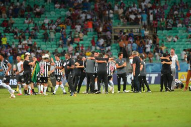 Brezilya Futbol Şampiyonası: Bahia ve Atletico Mineiro. 2 Aralık 2021 'de, Salvador, Bahia, Brezilya: Atletico Mineiro oyuncuları, Bahia' ya karşı 3-2 'lik galibiyetin ardından Brezilya Futbol Şampiyonası unvanını kutladı.