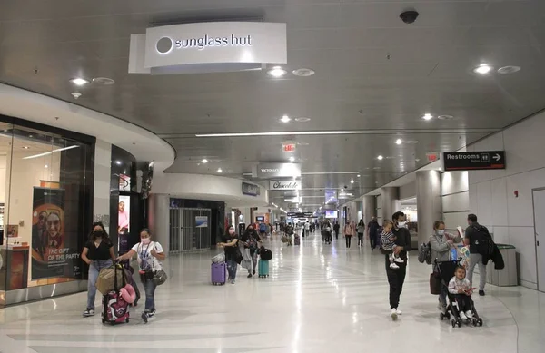 Aeropuerto Internacional Del Condado Miami Dade Medio Variante Omicron Diciembre —  Fotos de Stock