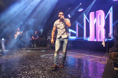 Osasco 'daki Queima do Alho partisinde İsrail ve Rodolfo ikilisinden. 5 Aralık 2021, Osasco, Sao Paulo, Brezilya: İsrail ve Rodolfo ikilisi Osasco şehrindeki geleneksel Queima do Alho partisinde konser verdiler.