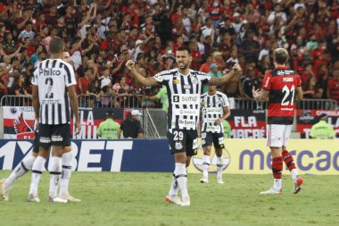 Brezilya Futbol Şampiyonası: Flamengo ve Santos. 6 Aralık 2021, Rio de Janeiro, Brezilya: Brezilya 'da Maracana Stadyumu' nda düzenlenen Brezilya Futbol Şampiyonası 'nın 37. turu için Flamengo ve Santos arasında oynanan futbol maçı.