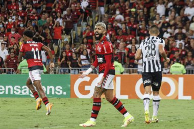 Brezilya Futbol Şampiyonası: Flamengo ve Santos. 6 Aralık 2021, Rio de Janeiro, Brezilya: Brezilya 'da Maracana Stadyumu' nda düzenlenen Brezilya Futbol Şampiyonası 'nın 37. turu için Flamengo ve Santos arasında oynanan futbol maçı.